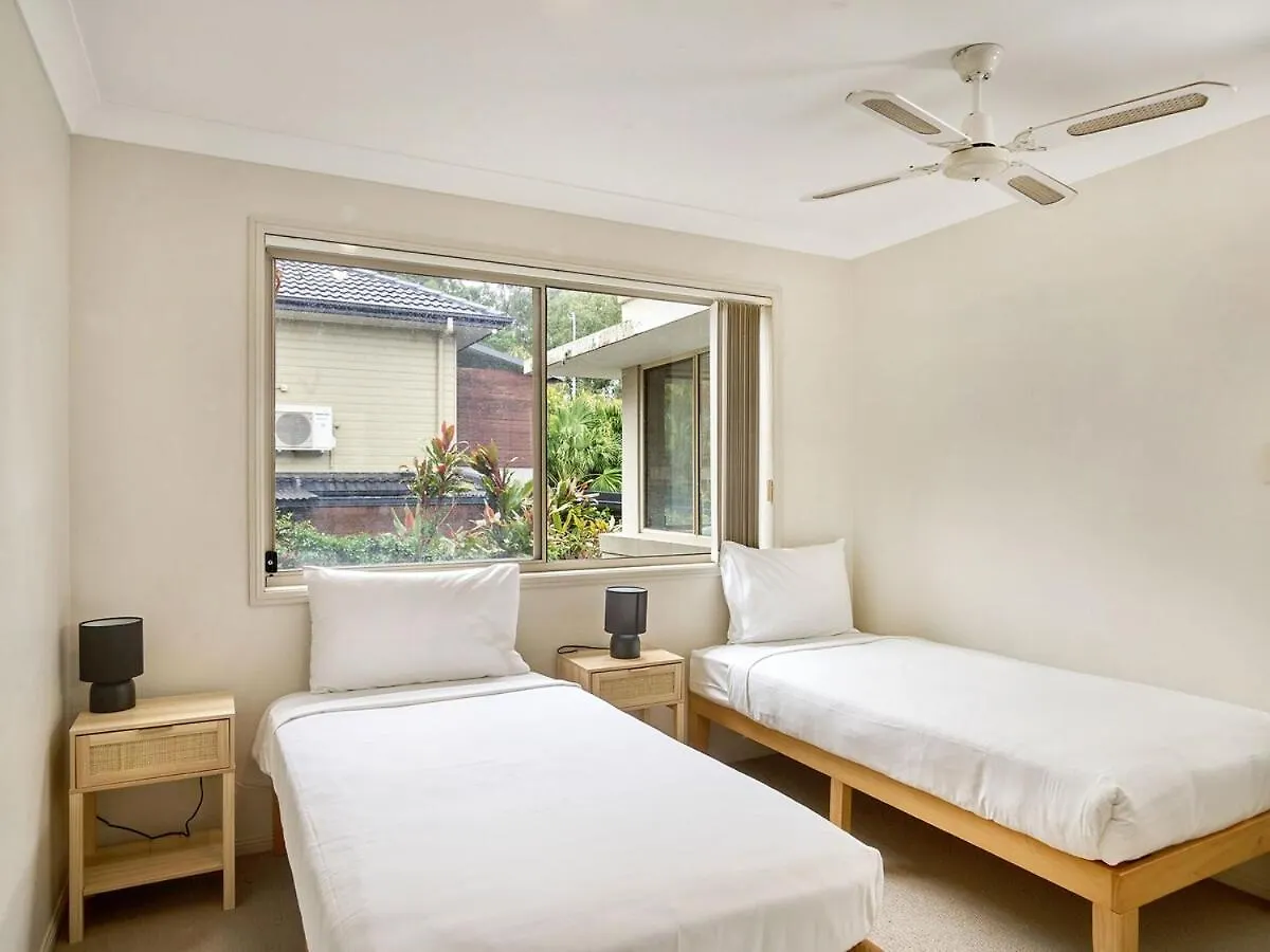 Chic Double Story Entire Home In Gold Coast